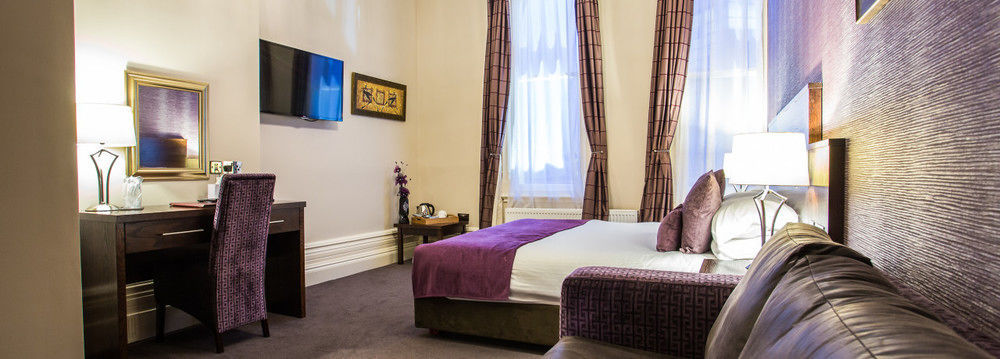 The Duke Of Edinburgh Hotel & Bar Barrow-in-Furness Eksteriør billede